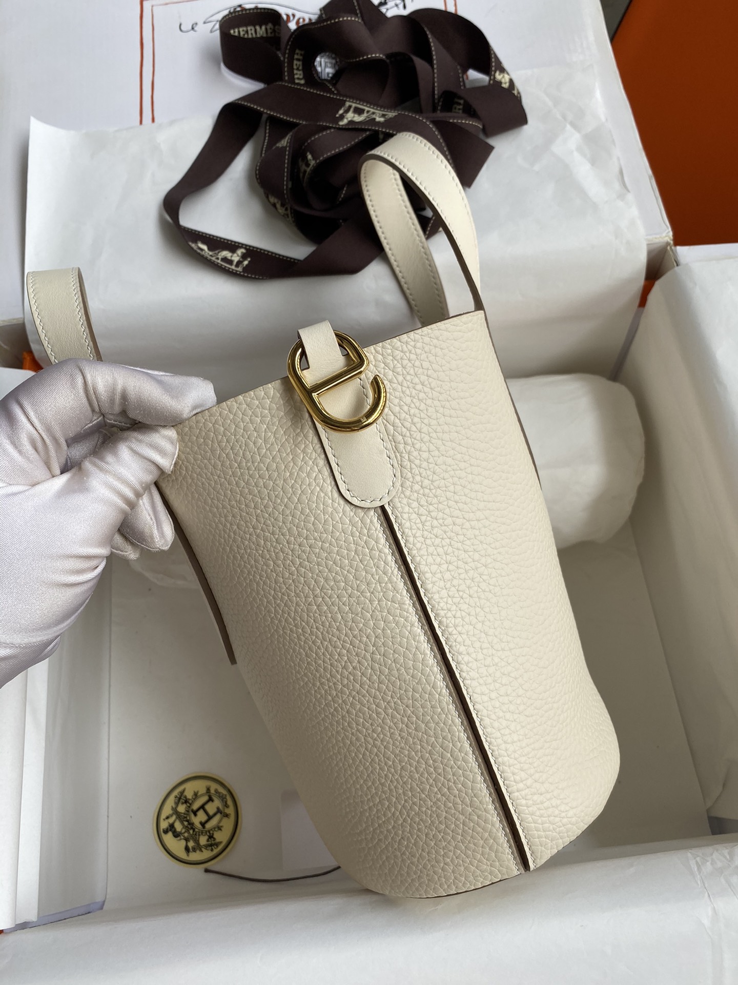 Hermes In The Loop 18 Bag In Cream White Clemence Leather